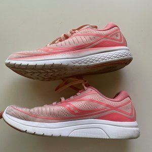 Saucony Kinvara 10 Cushioned Running Shoes